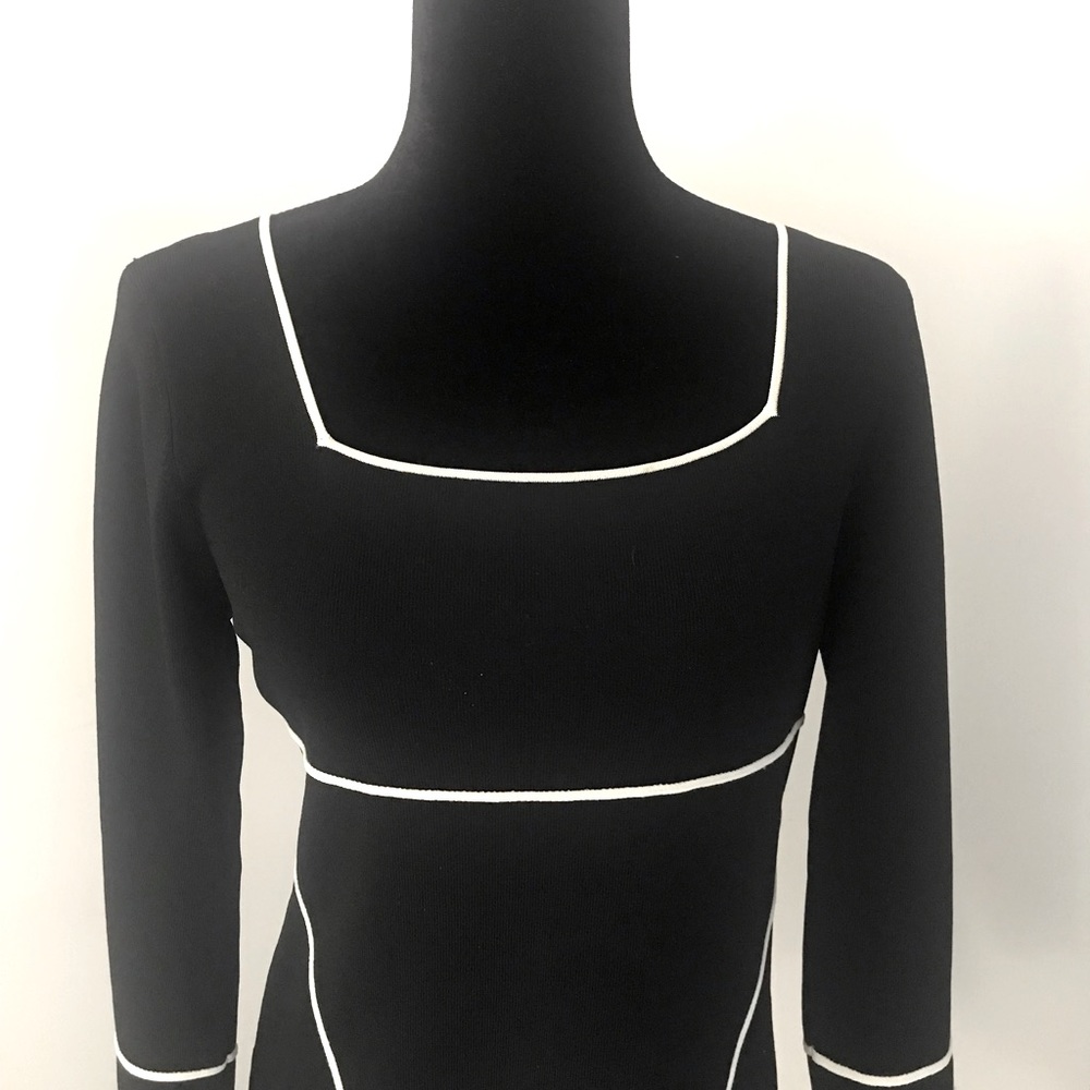 Black & White Cable & Gauge Sweater Top Blouse. Size L